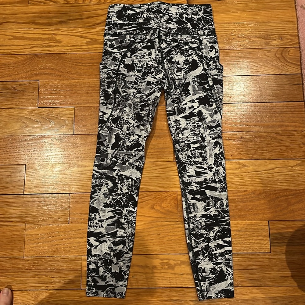 Lululemon fast and free leggings. Worn only a few times. - Picture 2 of 9